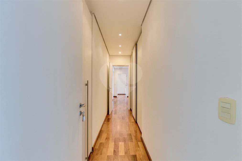 Apartamento à venda ou para alugar com 4 suítes em Alto da Boa Vista, São Paulo, SP