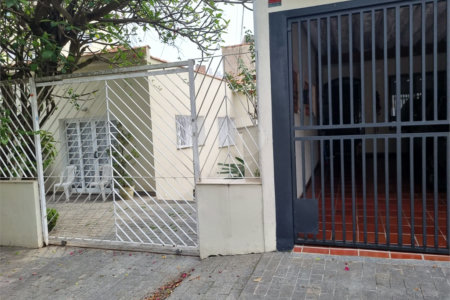 Casa à venda com 4 quartos, sendo 1 suíte,  em Vila Clementino, São Paulo, SP