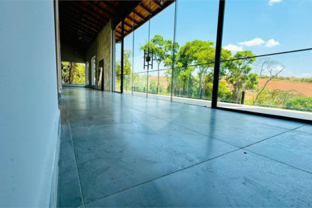 Casa à venda com 4 suítes no condomínio Associação Portal Ouro Verde, Atibaia - SP