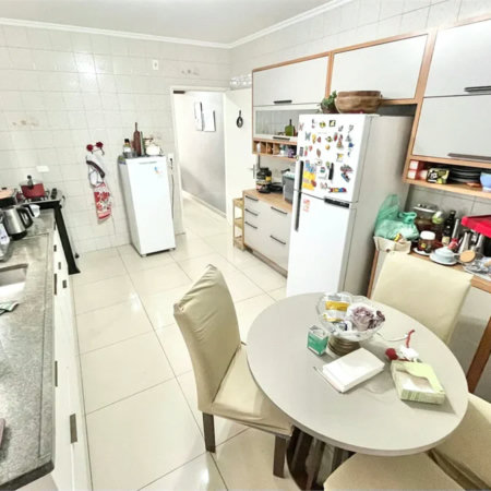 Sobrado à venda com 3 quartos, sendo 1 suíte, em Vila Vitório Mazzei, São Paulo, SP