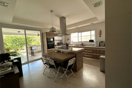 Casa com piscina à Venda no Residencial Damha II, São Carlos