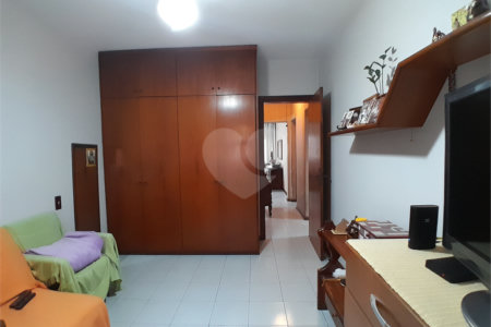 Casa Térrea à venda com 4 quartos, sendo 1 suíte, em Parque Continental, São Paulo, SP
