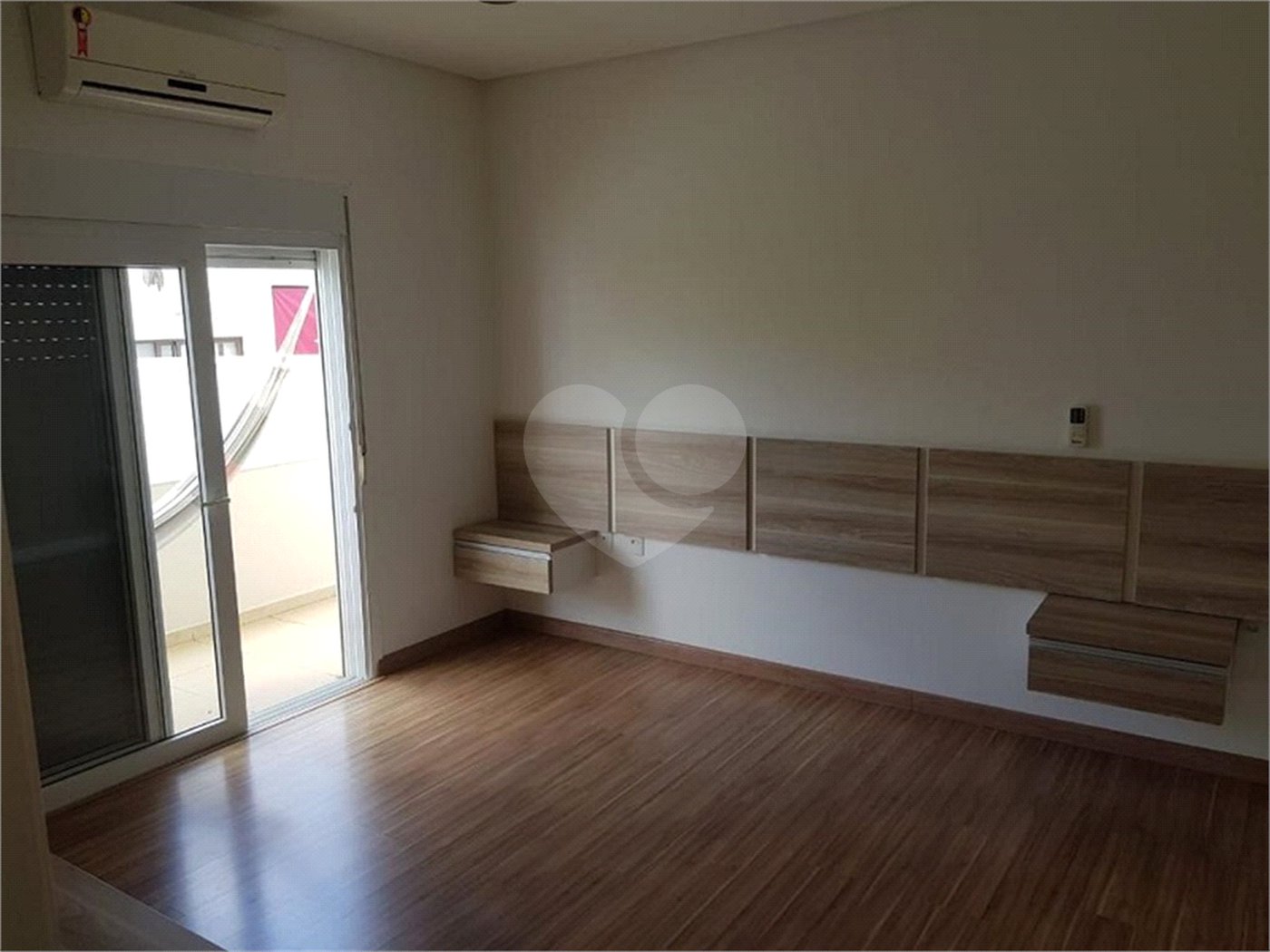 Casa à venda com 3 suítes no condomínio Residencial Parque Esplanada, Votorantim - SP
