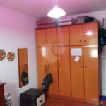 Ótimo sobrado, com amplo espaço interno (127m2), possuindo 03 dormitórios (01 suíte),
