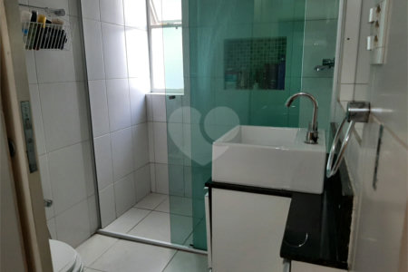 Apartamento à venda com 3 quartos, sendo 1 suíte, em Vila Mariana, São Paulo, SP