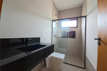 Casa à venda com 3 quartos, sendo 1 suíte, no condomínio Cerejeiras, Araçoiaba da Serra - SP