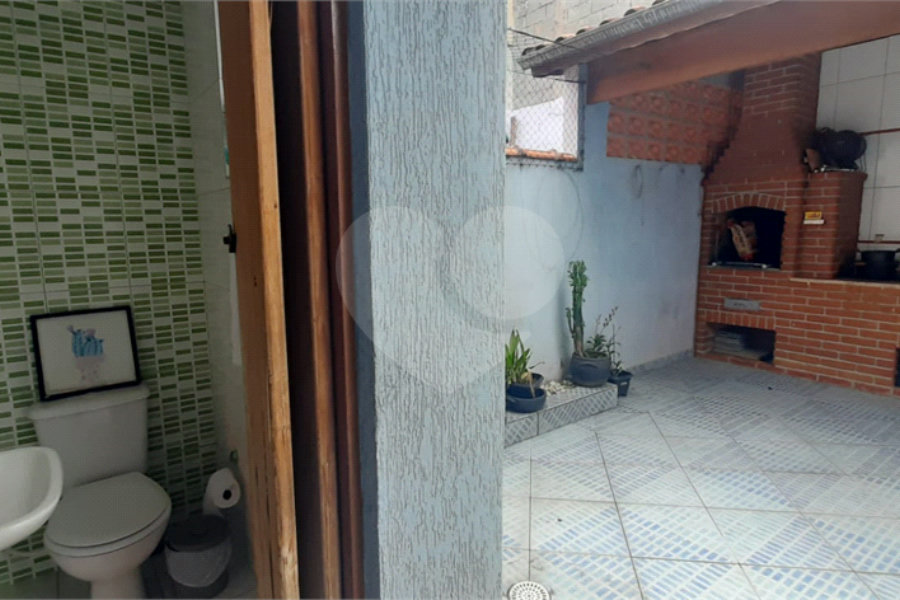 Sobrado à venda com 4 quartos, sendo 1 suíte,  em Tremembé, São Paulo, SP