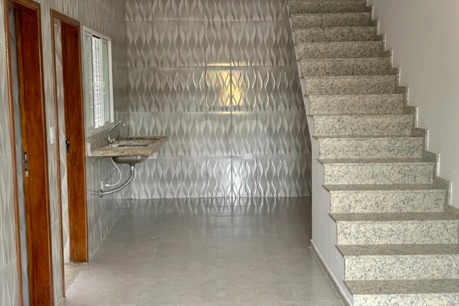 Sobrado à venda com 3 quartos, sendo 1 suíte, em Vila Mazzei, São Paulo, SP