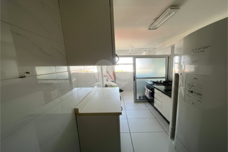 Apartamento à venda com 3 quartos, sendo 1 suíte,  em Jardim Dracena, São Paulo, SP