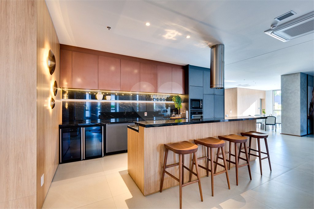 Apartamento à venda com 4 quartos, sendo 3 suítes,  em Brooklin, São Paulo, SP