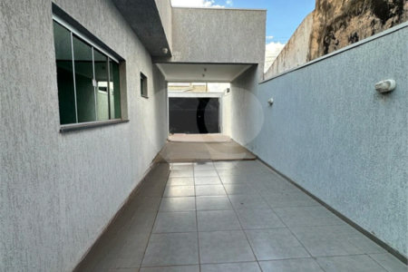 Casa à venda com 3 quartos, sendo 2 suítes, em Residencial Ponta Porã I, Ponta Porã, MS