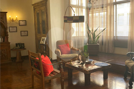 Apartamento à venda com 310m², 3 quartos e 1 vaga