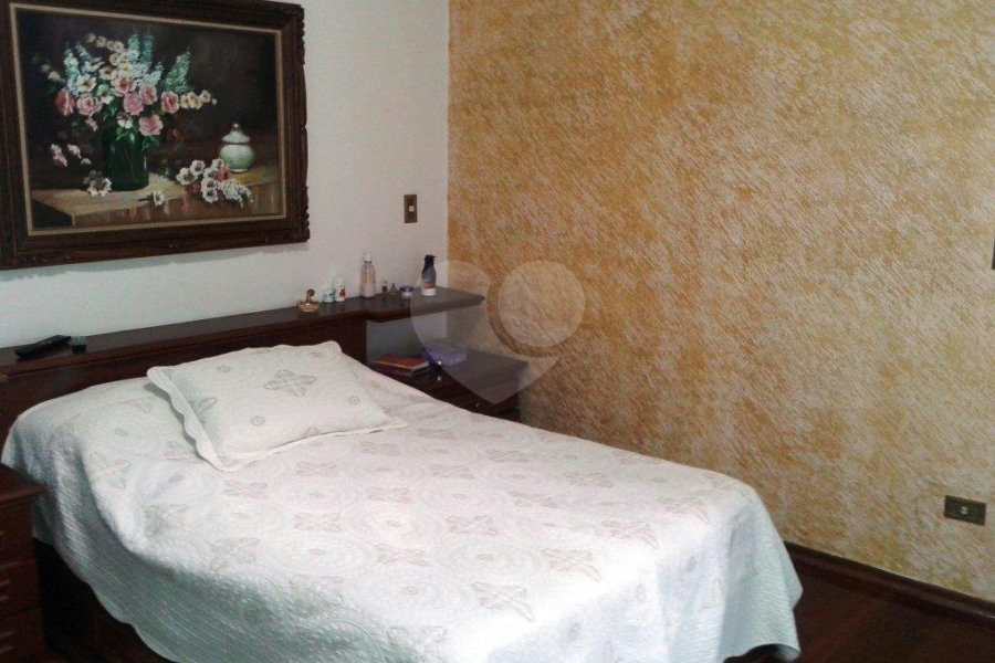 Casa Térrea à venda ou para alugar com 4 suítes em Jardim Floresta, São Paulo, SP
