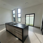 Casa à venda com 3 quartos, sendo 1 suíte, no condomínio Residencial Lagos D Icarai, Salto - SP