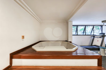 Apartamento à venda com 4 quartos, sendo 3 suítes, em Higienópolis, São Paulo, SP