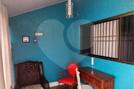 Casa à venda com 3 quartos, sendo 1 suíte, em Vila Ferroviária III, Ponta Porã, MS