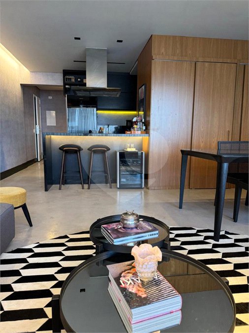 Apartamento à venda com 3 quartos, sendo 2 suítes,  em Brooklin Paulista, São Paulo, SP