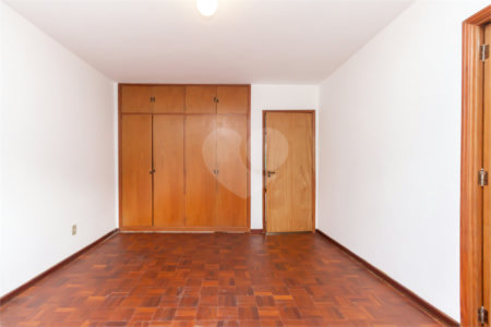 Casa à venda com 3 quartos, sendo 1 suíte, em Vila Mascote, São Paulo, SP