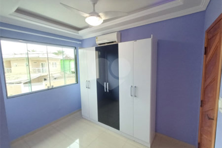 Casa à venda com 3 quartos, sendo 2 suítes, no condomínio Village da Posse, Rio de Janeiro - RJ