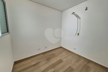 Sobrado à venda com 3 quartos, sendo 1 suíte, em Cidade dos Bandeirantes, São Paulo, SP