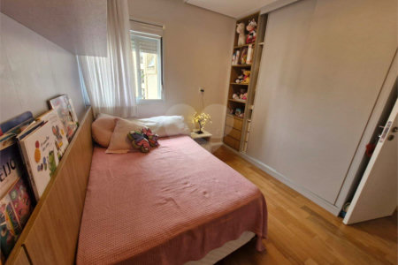 Apartamento à venda com 3 suítes em Vila Suzana, São Paulo, SP