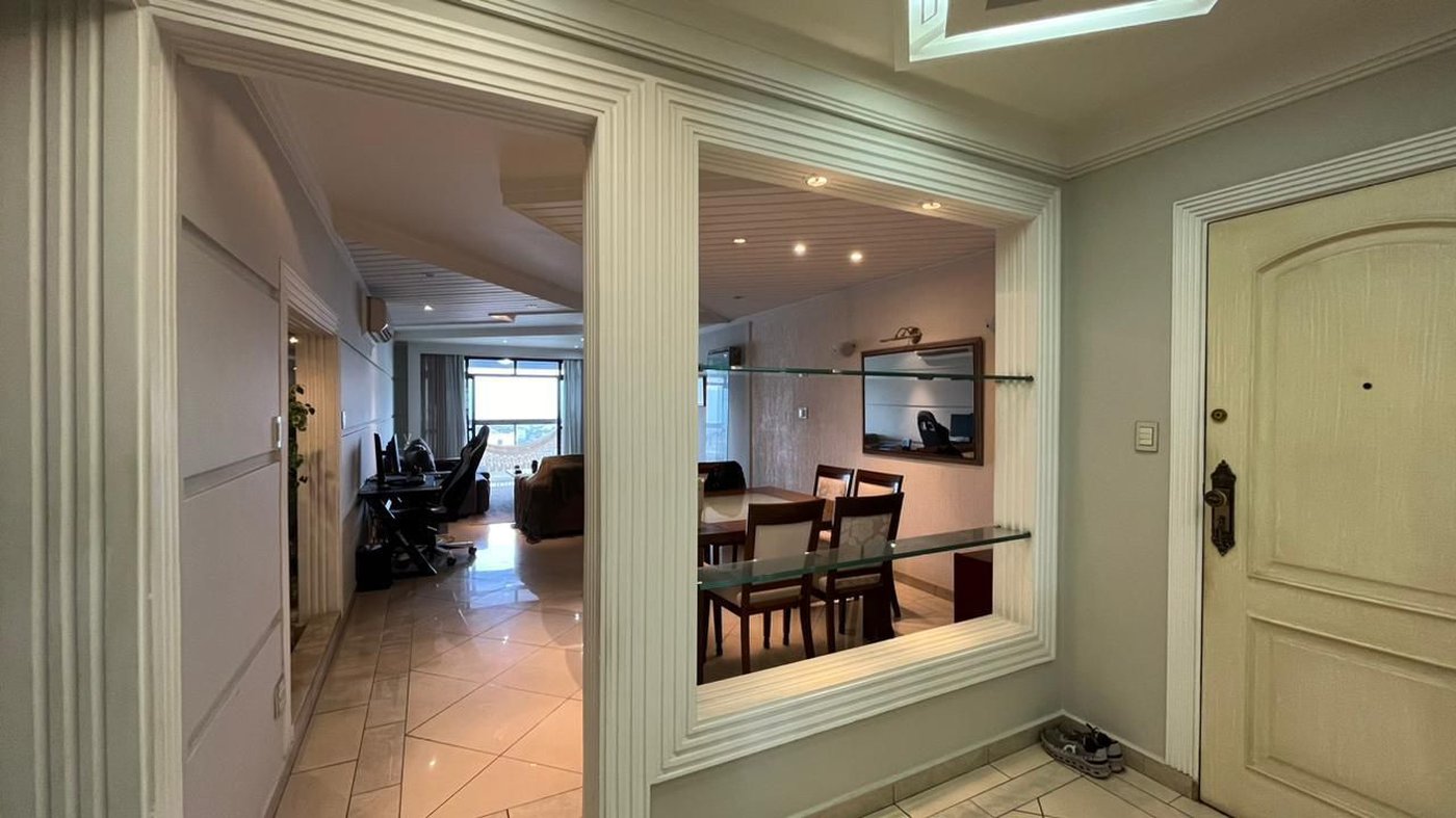 Apartamento com 3 dormitórios à venda, 202 m² por R$ 2.400.000,00 - Ponta da Praia - Santos/SP
