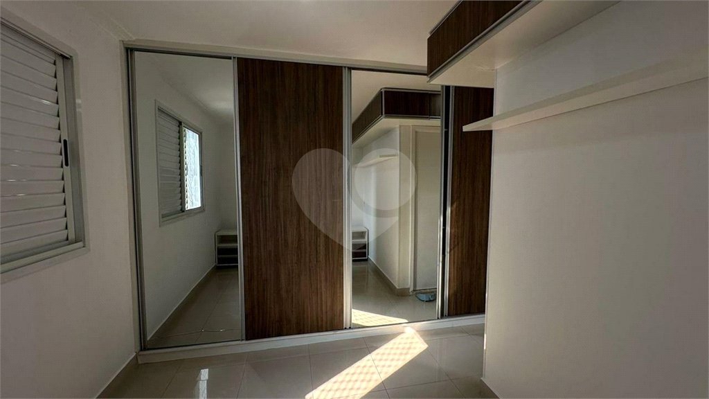 Apartamento à venda com 3 quartos, sendo 1 suíte, em Parque Maria Luiza, São Paulo, SP