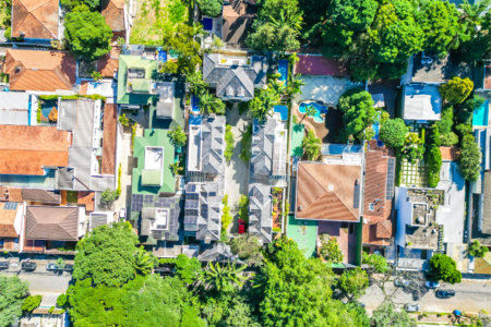 Casa à venda com 5 quartos, sendo 4 suítes, no condomínio Bounganville, São Paulo - SP