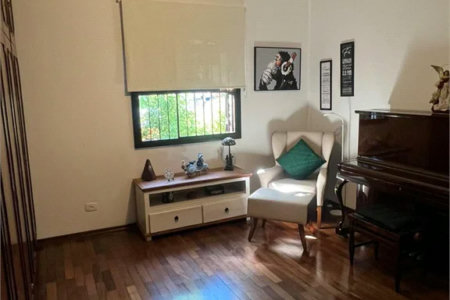 Casa à venda com 5 quartos, sendo 4 suítes, em Parque Maria Helena, São Paulo, SP