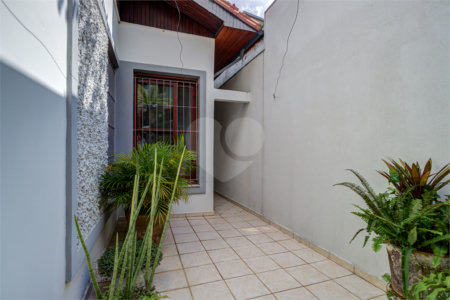 Casa à venda com 3 quartos, sendo 1 suíte, em Alto da Boa Vista, São Paulo, SP