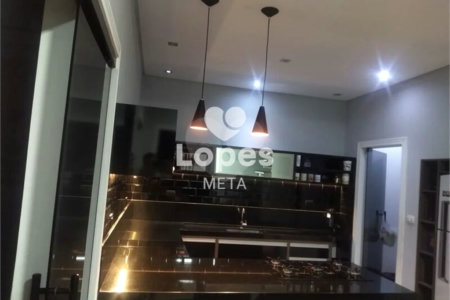 Casa à venda com 3 quartos, sendo 2 suítes, em Jardim Santa Júlia, São José dos Campos, SP