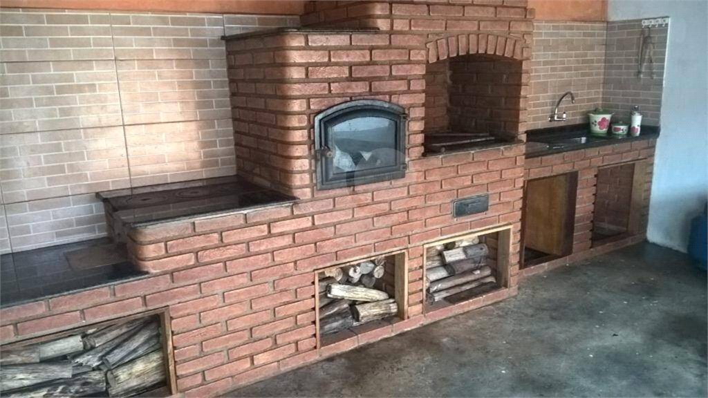 Sobrado à venda com 3 quartos, sendo 1 suíte, em Bocaina, Ribeirão Pires, SP
