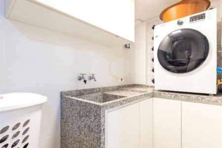 Casa à venda com 4 suítes no condomínio Premiere, São Paulo - SP