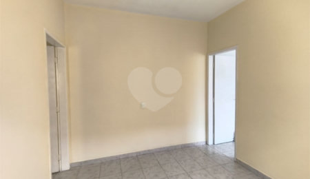 Casa à venda com 3 quartos, sendo 1 suíte,  em Jardim Oriental, São Paulo, SP