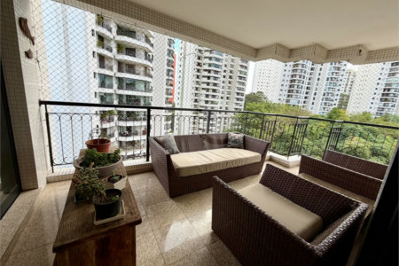 Apartamento à venda com 4 suítes em Jardim Marajoara, São Paulo, SP