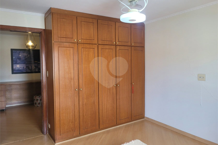 Sobrado à venda ou para alugar com 4 quartos, sendo 1 suíte, em Vila Gustavo, São Paulo, SP