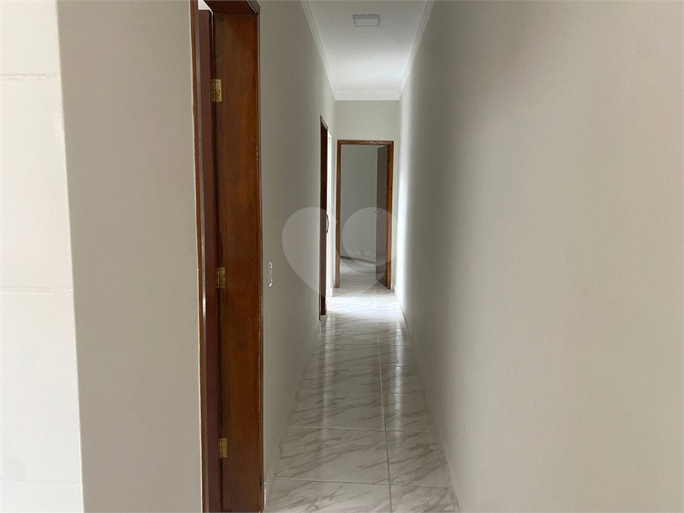 Casa de Vila à venda com 2 quartos em Jardim Santa Marta, Sorocaba, SP