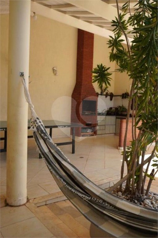 Casa à venda com 3 suítes no condomínio Amstalden, Indaiatuba - SP