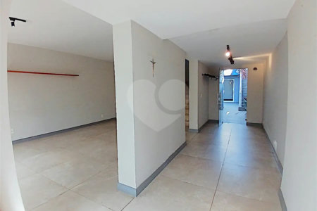Sobrado à venda com 3 quartos, sendo 1 suíte, em Brooklin, São Paulo, SP