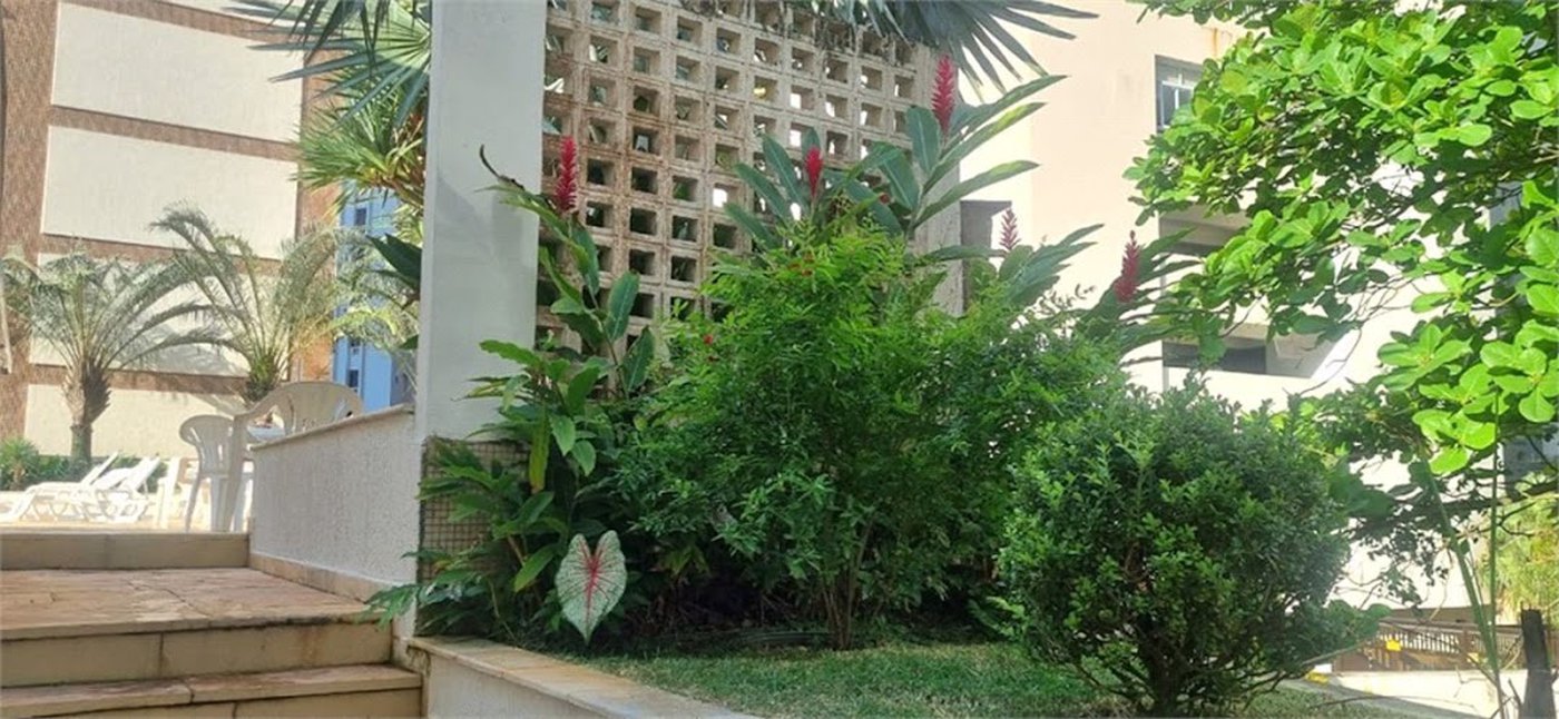 Apartamento porteira fechada com vista para o mar e lazer completo em Pitangueiras – Guarujá