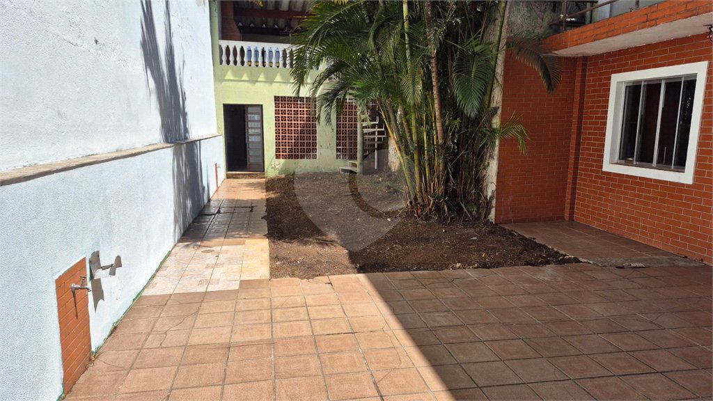 Casa residencial ou comercial com mais de 200m² na região do Jardim da Saúde em São Paulo - SP.