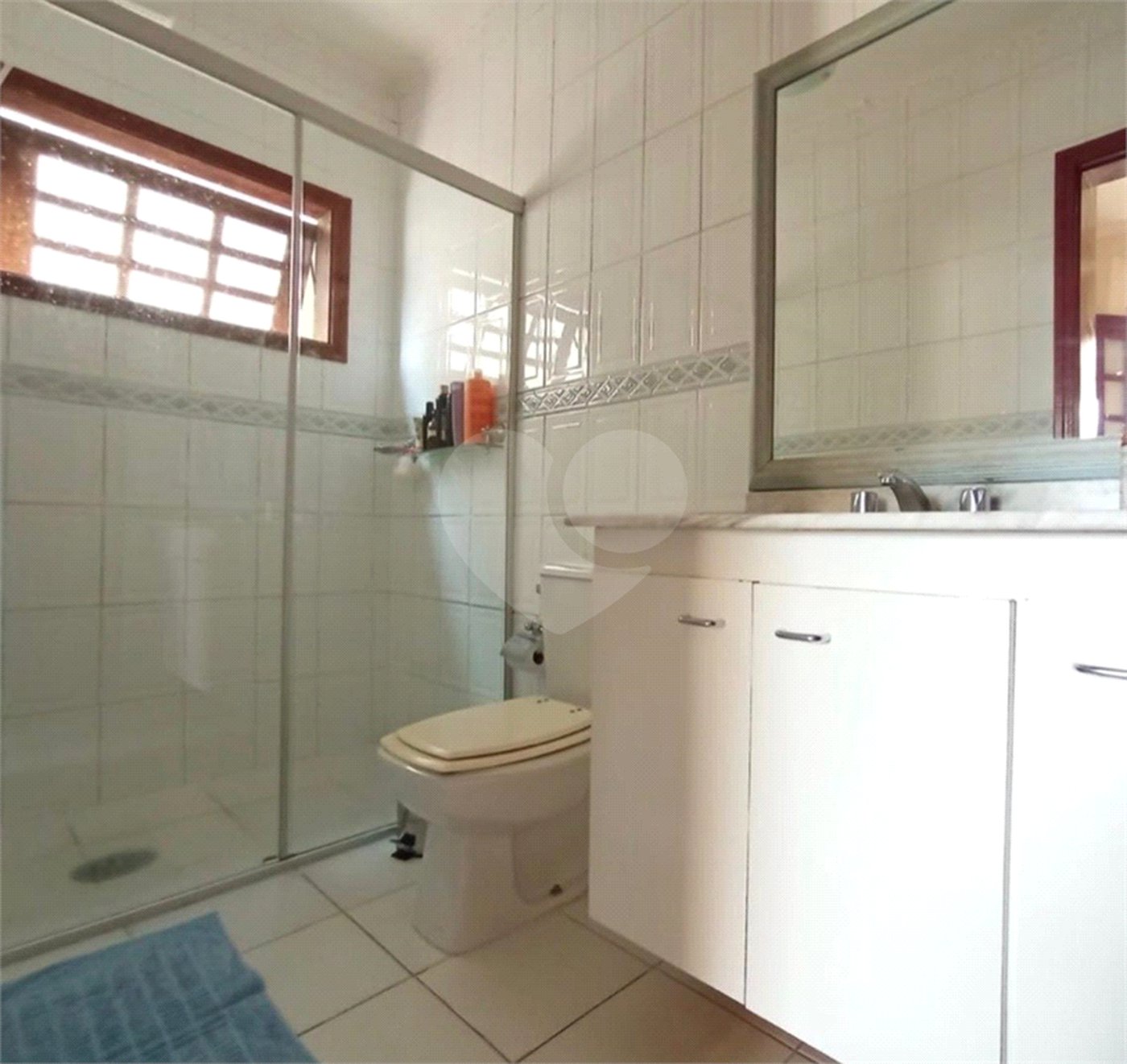 Casa à venda com 5 quartos, sendo 1 suíte, no condomínio Constantino Mattucci, Sorocaba - SP