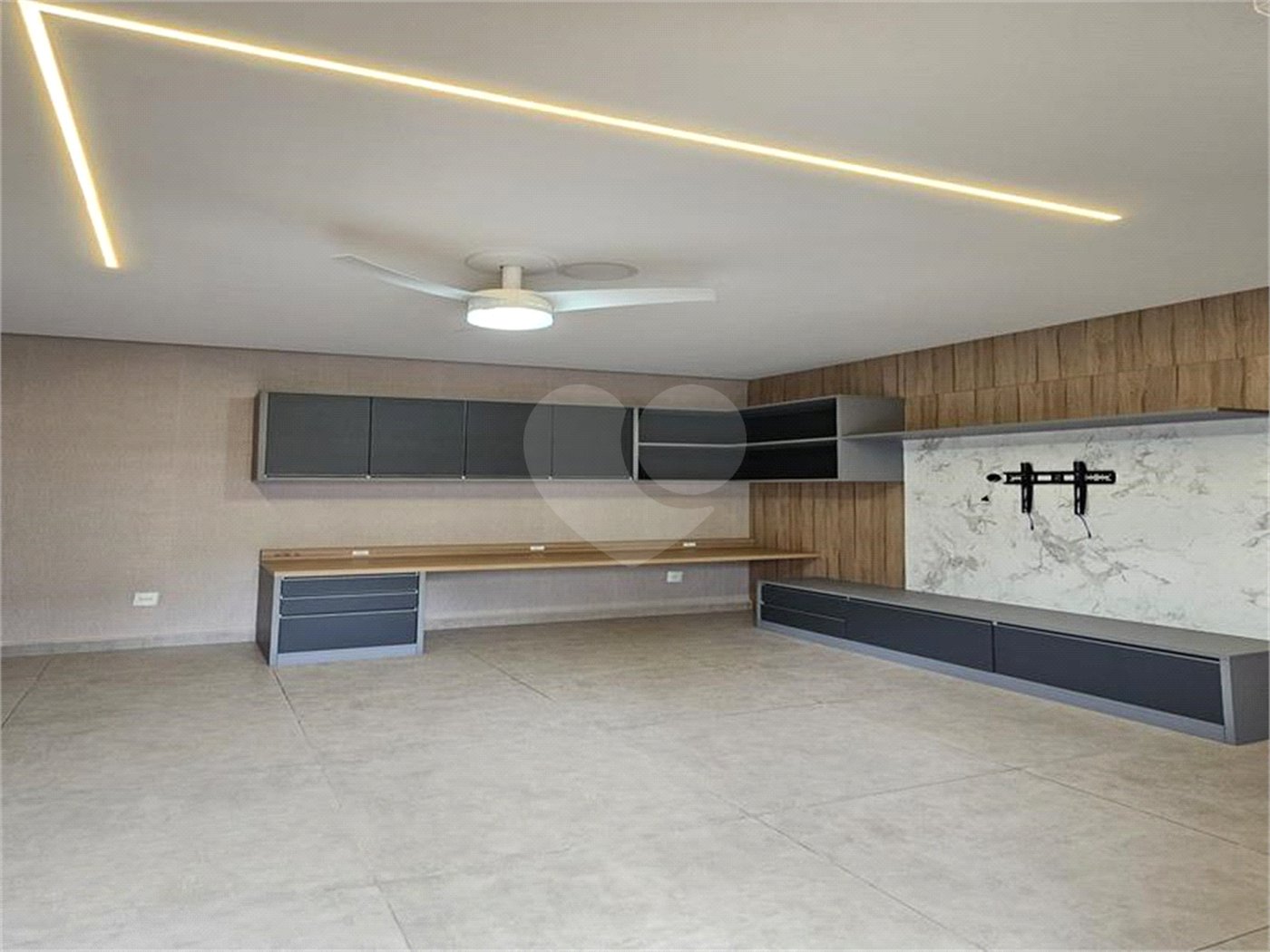 Casa à venda com 3 quartos, sendo 1 suíte, no condomínio Mantova, Indaiatuba - SP