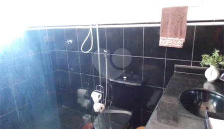 Casa à venda com 4 quartos, sendo 2 suítes, em Jardins, Bragança Paulista, SP