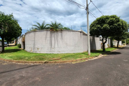 Casa à venda com 3 suítes em Vila Harmonia, Araraquara, SP