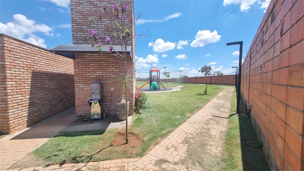 Casa à venda com 3 quartos, sendo 1 suíte,  no condomínio Residencial Villagio Wanel, Sorocaba - SP