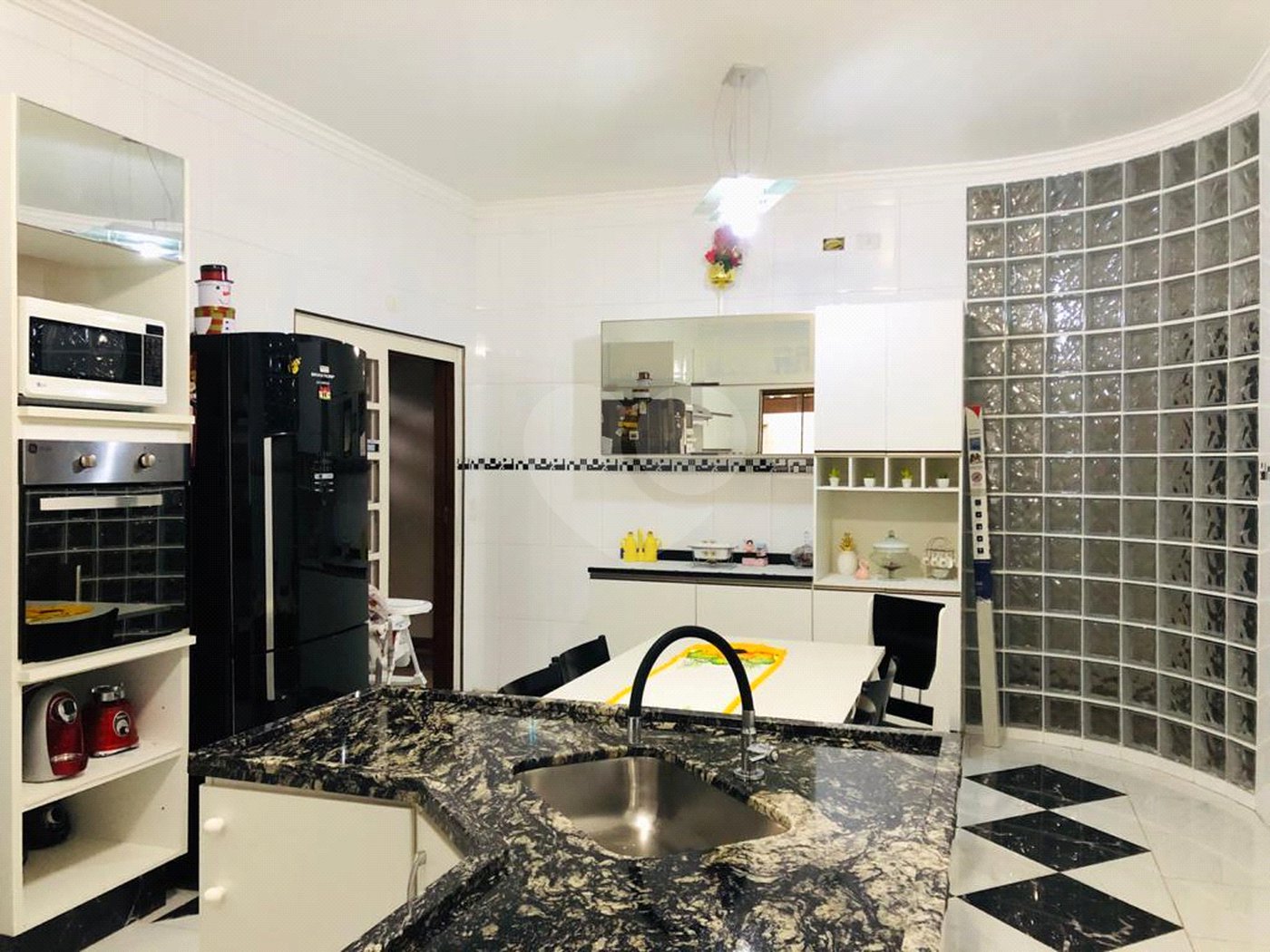 Casa Térrea à venda com 3 quartos, sendo 1 suíte, em Serra da Cantareira, Mairiporã, SP