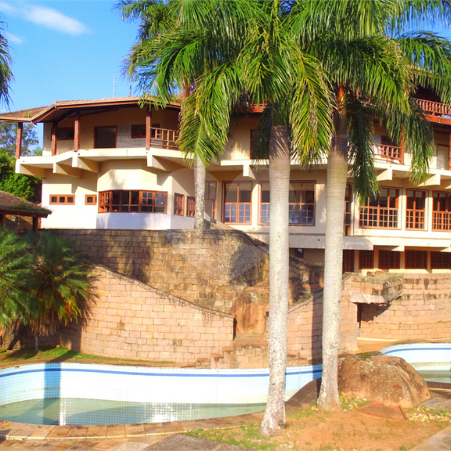 Casa à venda com 14 quartos, sendo 10 suítes, em Observatório, Vinhedo, SP