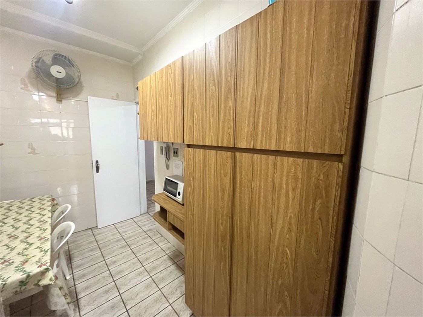 Apartamento Residencial à venda, Jardim Las Palmas, Guarujá - AP0190.