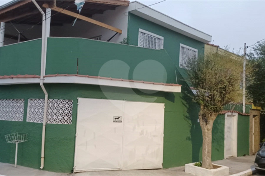 Sobrado à venda com 3 quartos em Parque Edu Chaves, São Paulo, SP